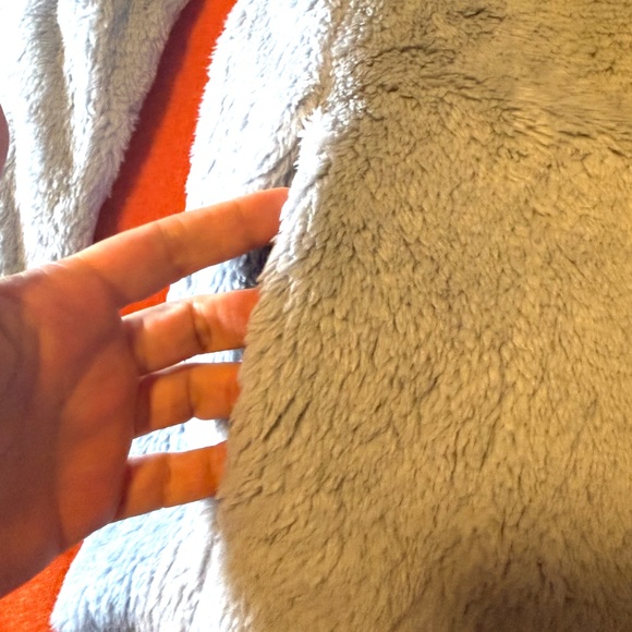 Uniqlo light blue fluff yarn fleece full zip jacket NWT - Picture 3 of 9